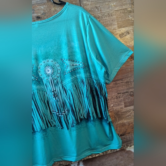 New Turquoise Green Faux Fringe Look Tee - Picture 12 of 15